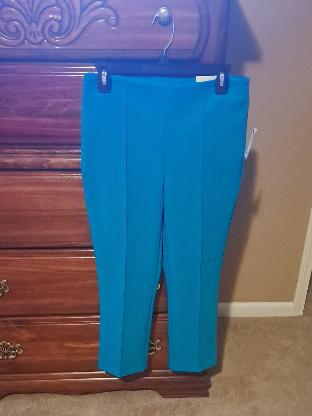 Rachel Zoe Cropped Straight-Leg Pants in Teal Blue
